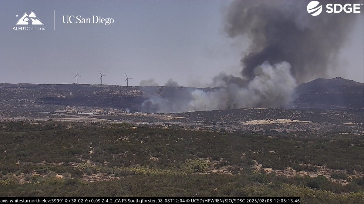 RoadrunnerFire [update] The fire is now 25 acres and is 0% contained