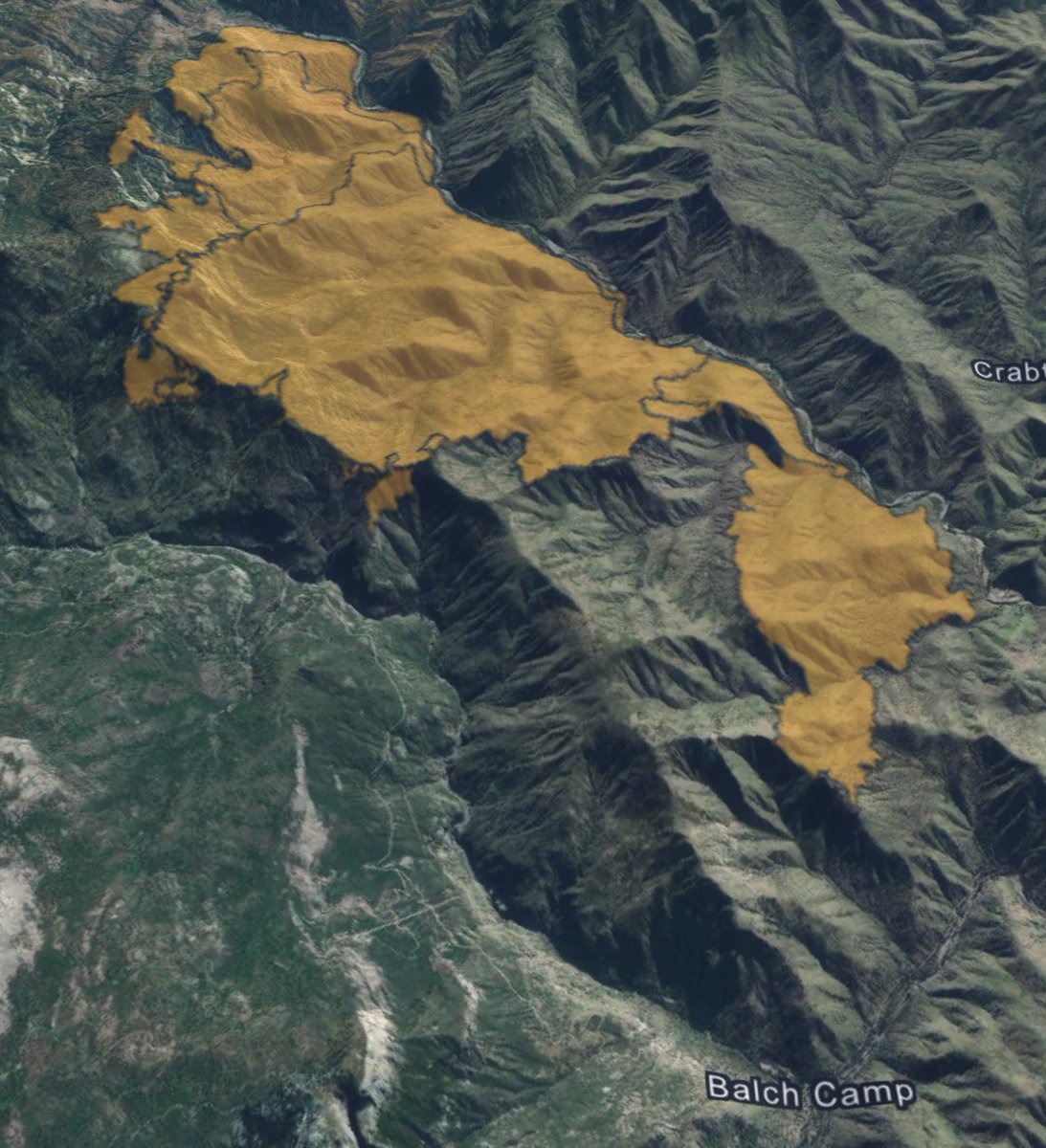 Cal Fire Intel 461 has Mapped the GarnetFire at 6,483 acres.The Eastern Flank is backing down into a Different Drainage its the last one before it reaches Garlic Spur. 