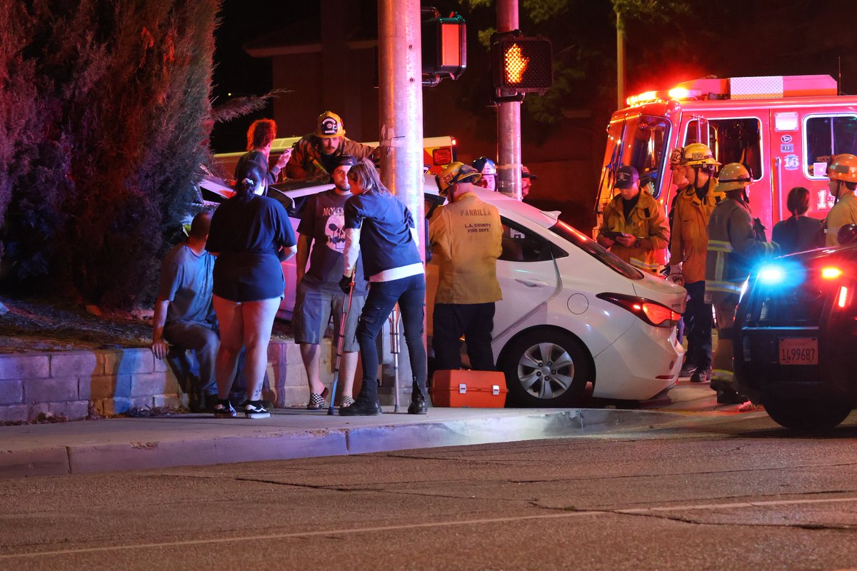 Avenue J and 40th Street West. two vehicle collision, one into brick wall..sheriff and FD enroute code 3: Quint 33 on scene,  no parties trapped,  requesting second ambulance
