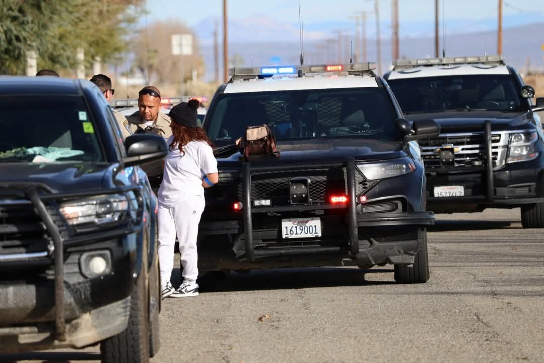 PURSUIT CHP in pursuit Divsion Street and Avenue H..black pickup truck fled from a traffic stop...additional units enroute code 3: eastbound on Avenue H from Division Street  2: southbound 20th Street East from Avenue H 3: vehicle stopping 20th