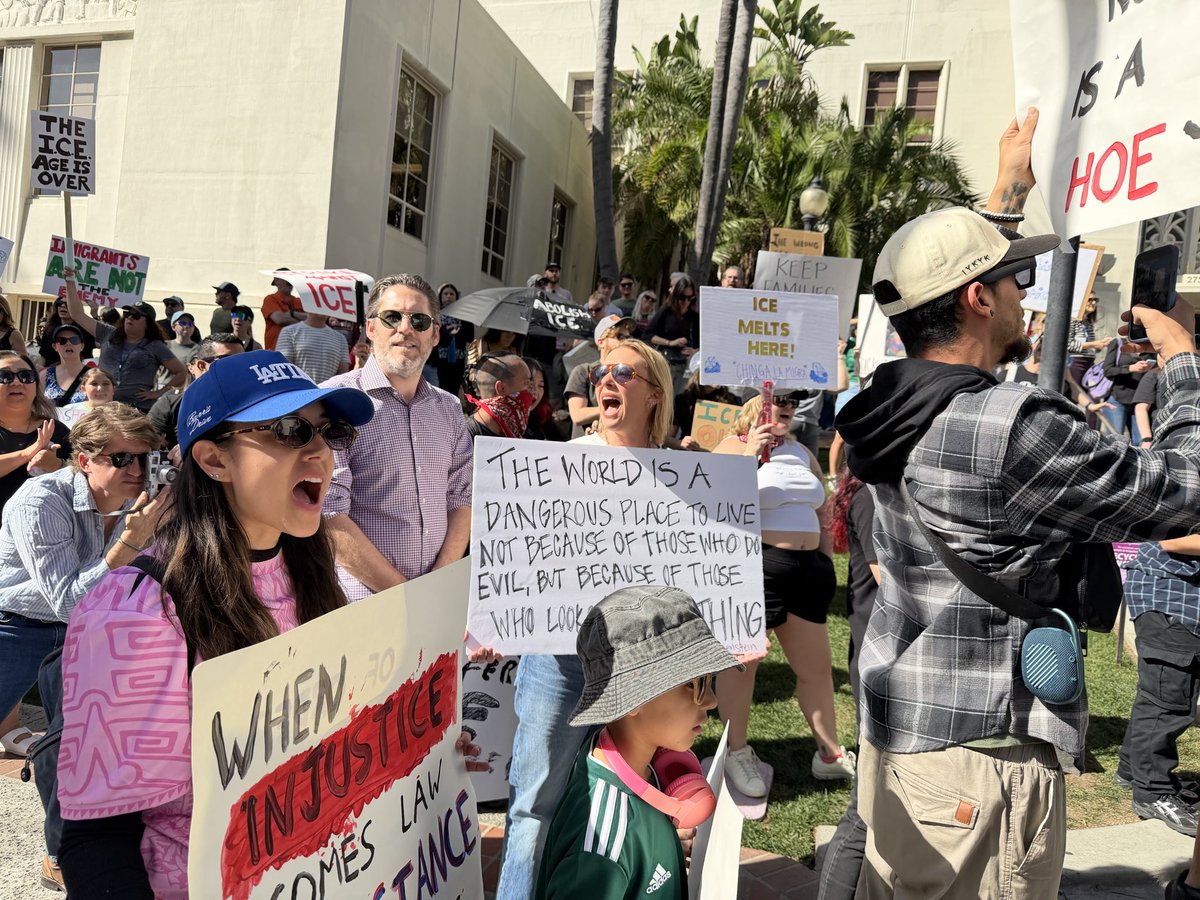 Burbank showed up to exercise their First Amendment rights in front of City Hall