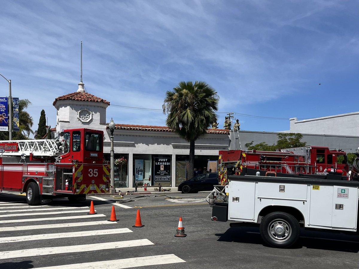 Hazmat crews are currently responding to reports of elevated carbon monoxide levels in a business near Girard Ave. & Silverado St. in La Jolla. Businesses have been evacuated out of an abundance of caution. No risk to the public at this time. Expect increased traffic in the area