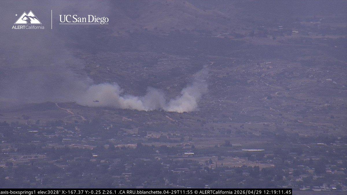 RockyFire AA310 is reporting they got a retardant drop on the Head and Right Flank of the Fire, Helitack crew is going on the Left Flank.New Brush Fire Rider Street/Barnes Avenue, Mead Valley, Riverside County. 2-3 acres, Moderate Rate of Spread, Potential for 10 acres. 