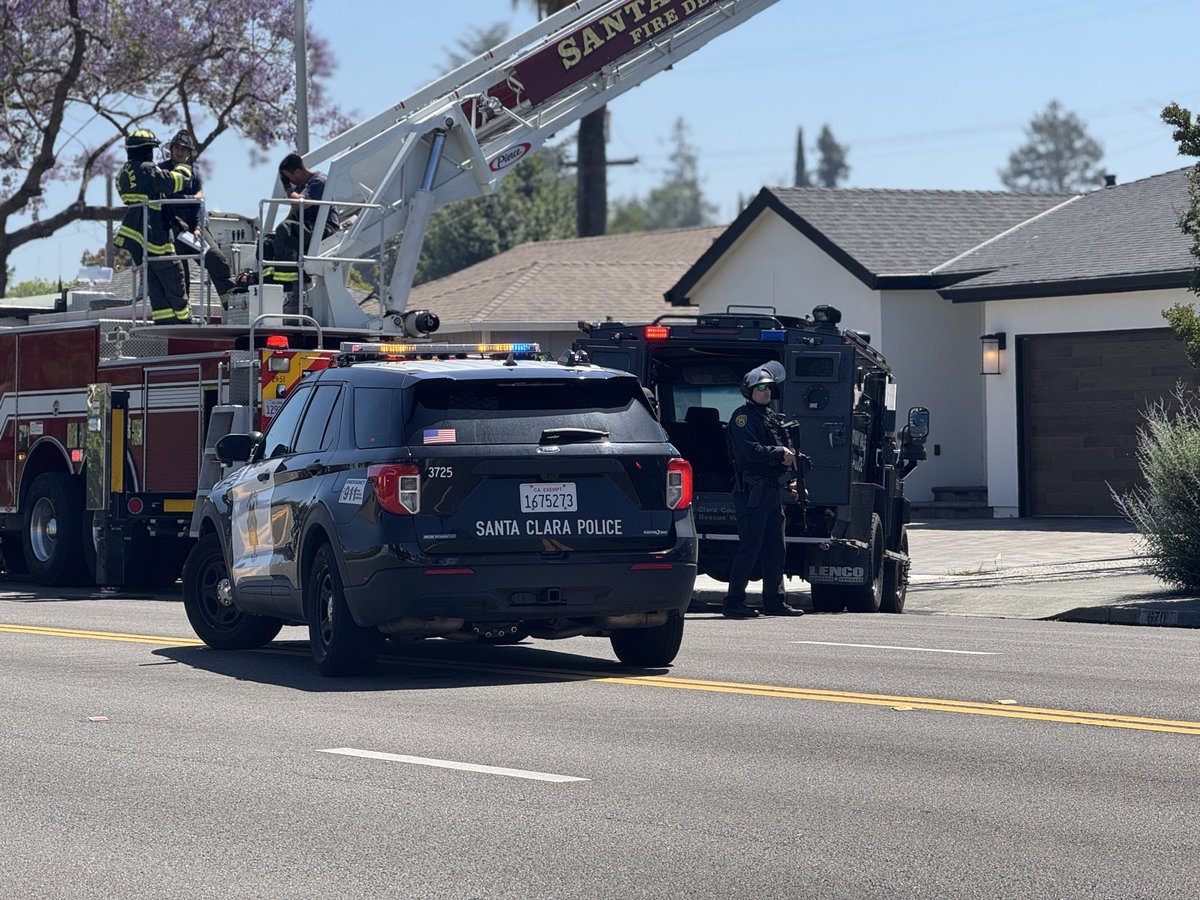 SCPD and neighboring Law Enforcement Agencies are currently on scene on the 600 Block of Enright Ave investigating an Active Crime scene. Multiple SWAT and Tactical Units currently on scene