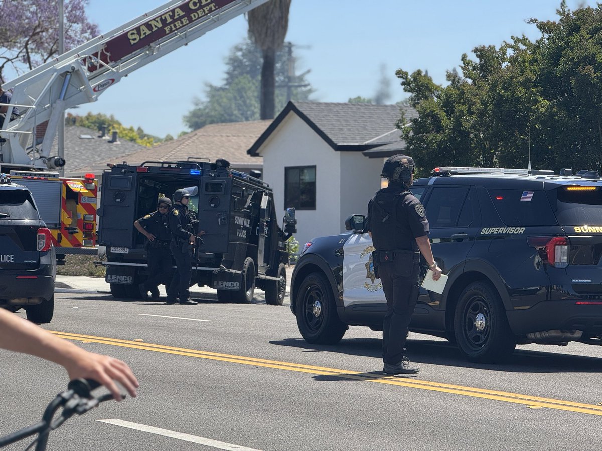 SCPD and neighboring Law Enforcement Agencies are currently on scene on the 600 Block of Enright Ave investigating an Active Crime scene. Multiple SWAT and Tactical Units currently on scene