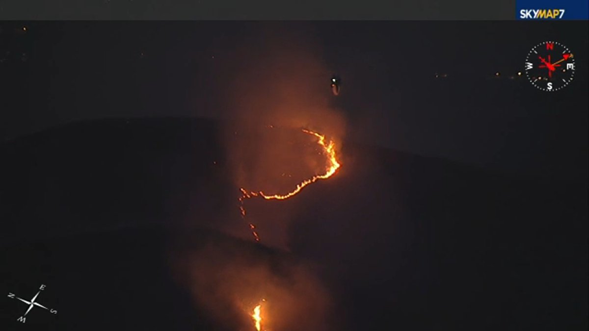 30-acre vegetation fire burns in San Bernardino County.