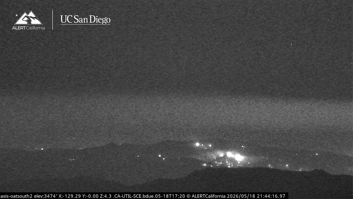 SandyFire Aircraft Assisting for Night Ops. (QRF) Quick Reaction Force.  SandyFire Here’s a view of Mapped Perimeter 1,364 acres, at 6:56 PM. Haven’t heard much Radio Traffic except from Aircraft and Resources being Requested, Evacuation Orders and Warnings remain the same this Evening. 