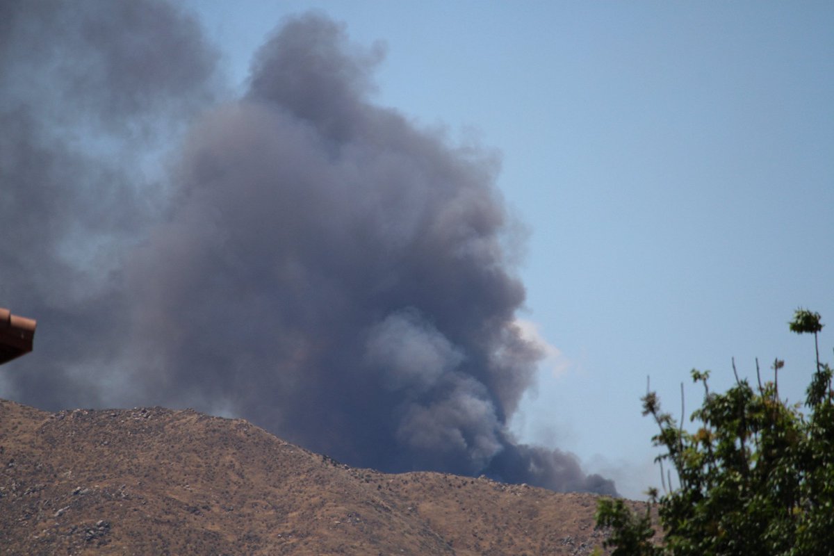 VeronaFire, Air Tankers 71 and 85 just got overhead. Multiple Ground Resources are enroute to the Fire and the Requested Copter still hasn’t been Filled. Evacuation Orders have been Requested for Zones RVC-1285, 1286. Evacuation Warnings have beenVeronaFire The Fire is 4-5 acres