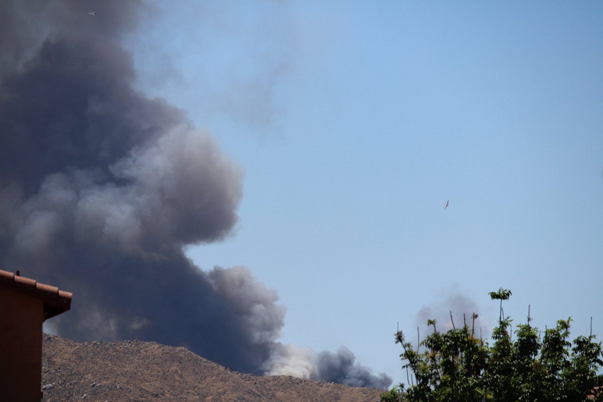 VeronaFire, Air Tankers 71 and 85 just got overhead. Multiple Ground Resources are enroute to the Fire and the Requested Copter still hasn’t been Filled. Evacuation Orders have been Requested for Zones RVC-1285, 1286. Evacuation Warnings have beenVeronaFire The Fire is 4-5 acres