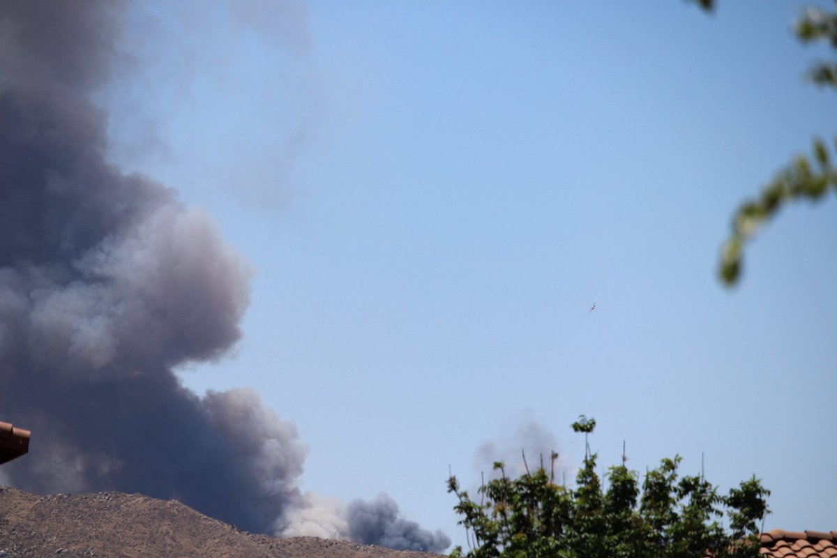 VeronaFire, Air Tankers 71 and 85 just got overhead. Multiple Ground Resources are enroute to the Fire and the Requested Copter still hasn’t been Filled. Evacuation Orders have been Requested for Zones RVC-1285, 1286. Evacuation Warnings have beenVeronaFire The Fire is 4-5 acres