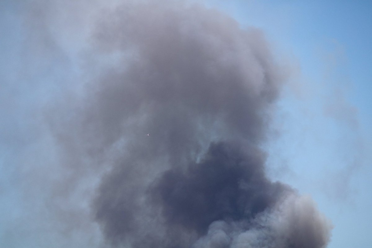 VeronaFire, Air Tankers 71 and 85 just got overhead. Multiple Ground Resources are enroute to the Fire and the Requested Copter still hasn’t been Filled. Evacuation Orders have been Requested for Zones RVC-1285, 1286. Evacuation Warnings have beenVeronaFire The Fire is 4-5 acres