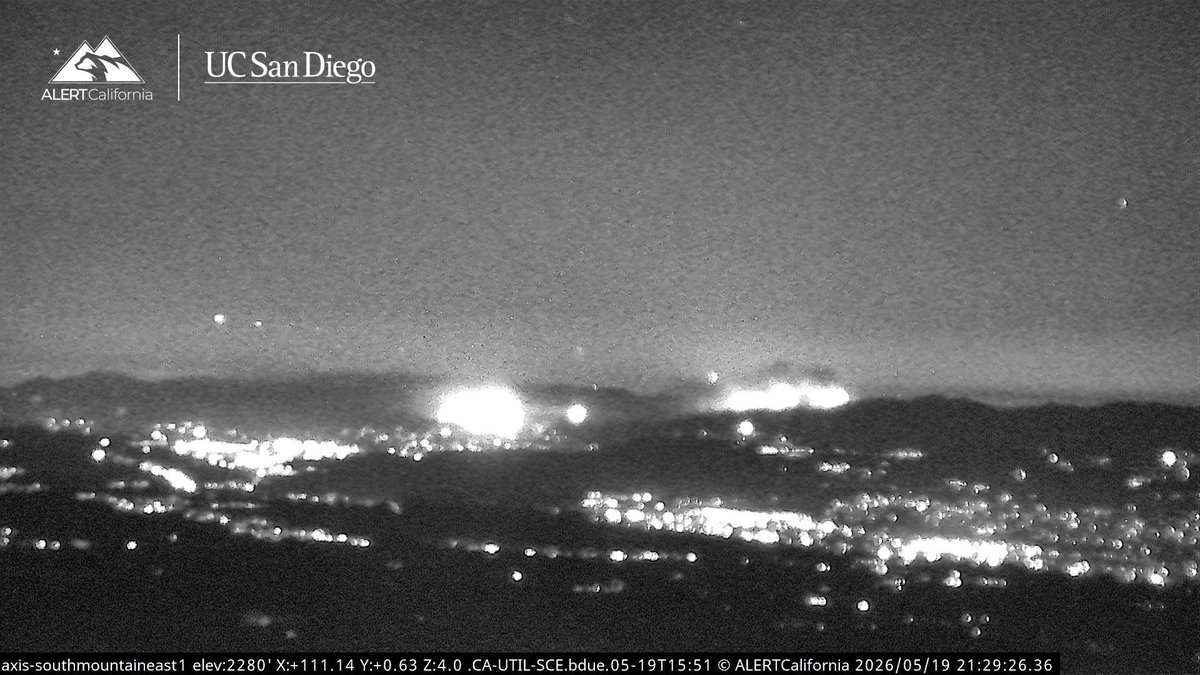 SandyFire Night Ops Aircraft Assisting. Helco Copter 8AS. (QRF) Helitankers 47, 55, 61. LAFD Copters 2, 3. Cal Fire Intel 641 Mapped the Fire earlier at 1,697 acres. SandyFire 5 Additional any Type Air Tankers were Requested. Air Tankers and Helicopters are focusing on the Flare Up that’s West of Sequoia Avenue but Spotting ahead of itself 