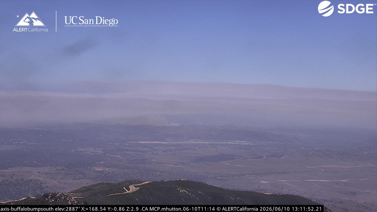 The NovemberFire is 800 acres, with a Dangerous Rate of Spread. Air Tankers are still continuing drops along Windmill Lake.NovemberFire Aircraft Assisting. Air Attack 330. Air Tankers 71, 72, 73, 122. Copter 538, 605, Helitanker 3HT. Air Tankers 15, 168, 184, 101 and Lead Bravo 42 are being Dispatched to the Fire 