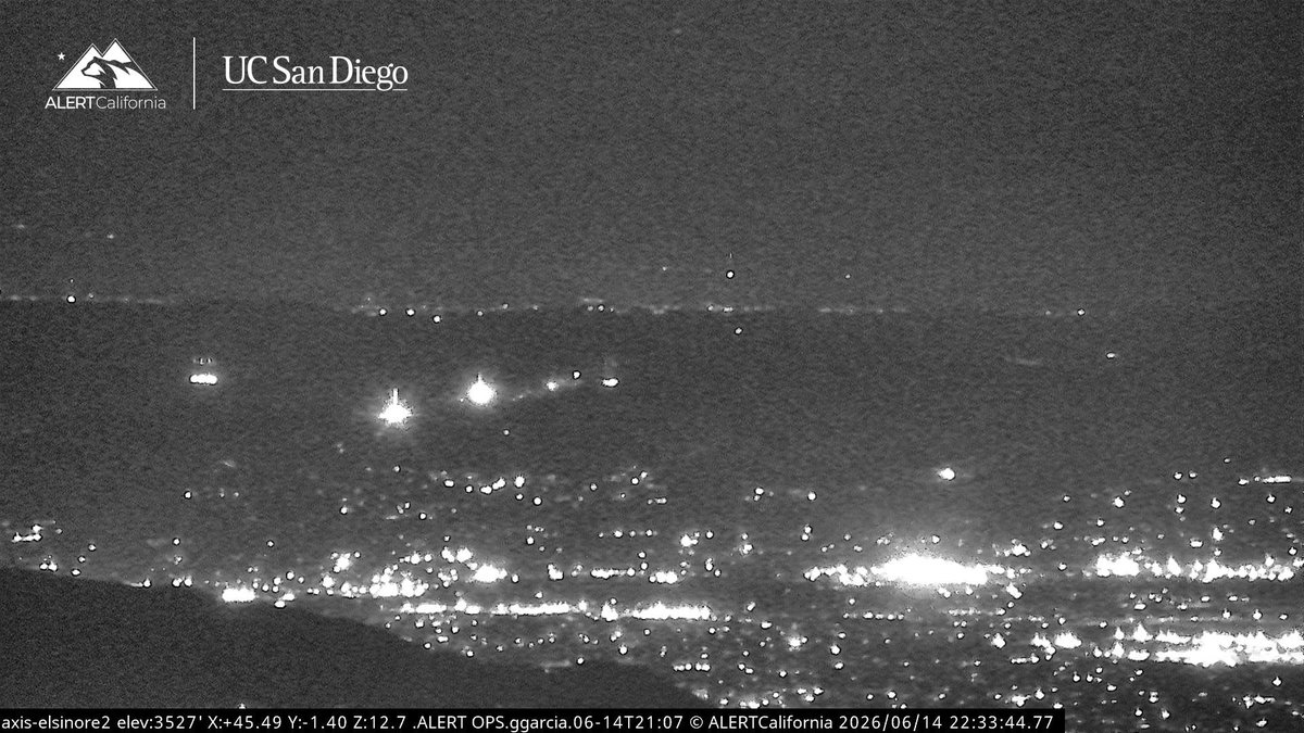 NorthFire Copter 605 is Released back on the ground at Hemet, Ground Resources will but Committed for 6 hours, safe to say they put this Fire to bed.NorthFire Ground Crews have made Good Progress along with Copter 605, the Fire is holding at 8-10 acres, Fire Activity Moderated.