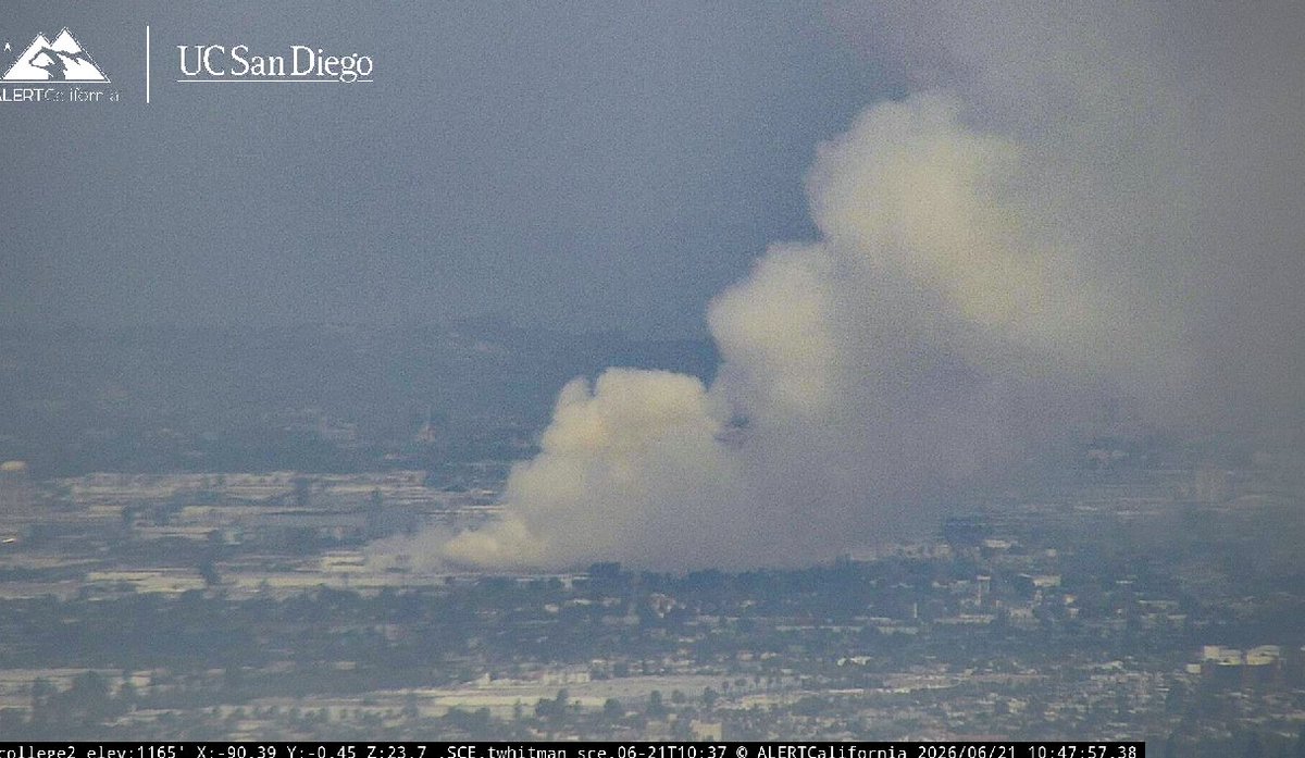 Boyle Heights Lineage Fire   and smoke continues to billow from the building and will fluctuate until the fire is out. Anyone close by smell the rotting food yet Health Risks: - Air Quality: The smoke contains fine particulate: