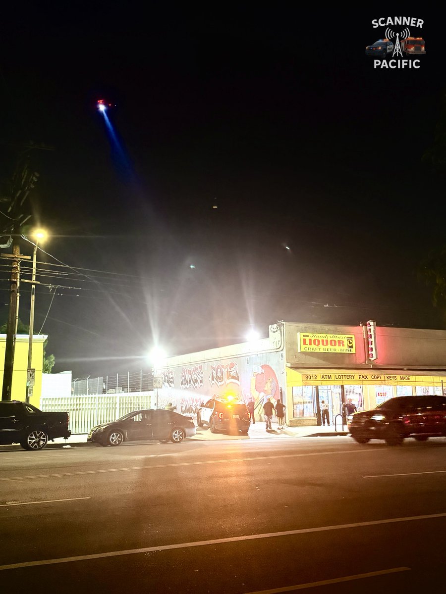 Laurel Canyon and Strathern - Foot Pursuit of a burglary suspect