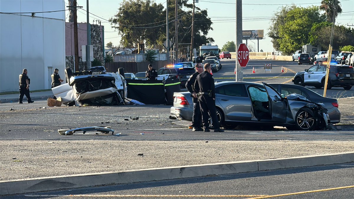 Long Beach Police are investigating a deadly crash that occurred a short time ago in the 6900 block of Atlantic Ave.  three vehicles were involved in the collision and at least one person is deceased at the scene.